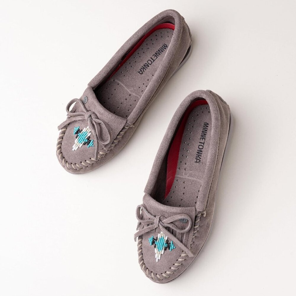 Women's Velvet Suede Beaded Embroidery Flower Beauty Gray Pull On Slipper Boot - Picture 2 of 6
